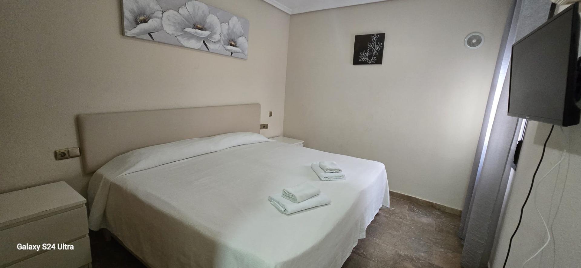 3 Bed, 2 Bath, ApartmentFor Sale, Torrevieja, Alicante