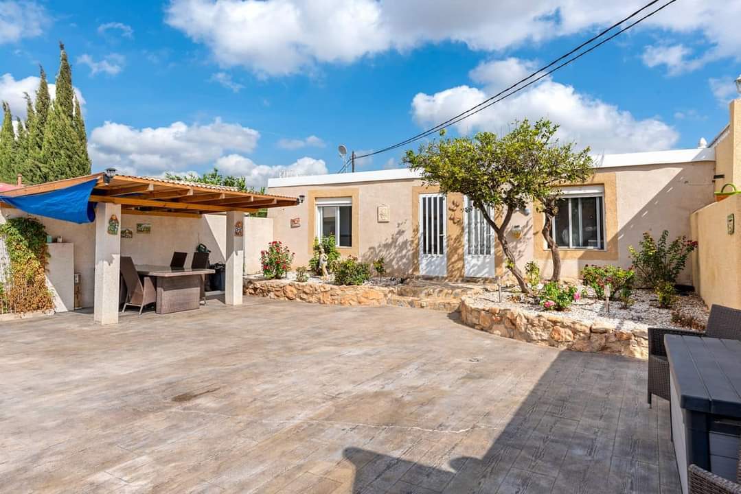 3 Bed, 11 Bath, HouseFor Sale, Los Montesinos, Alicante