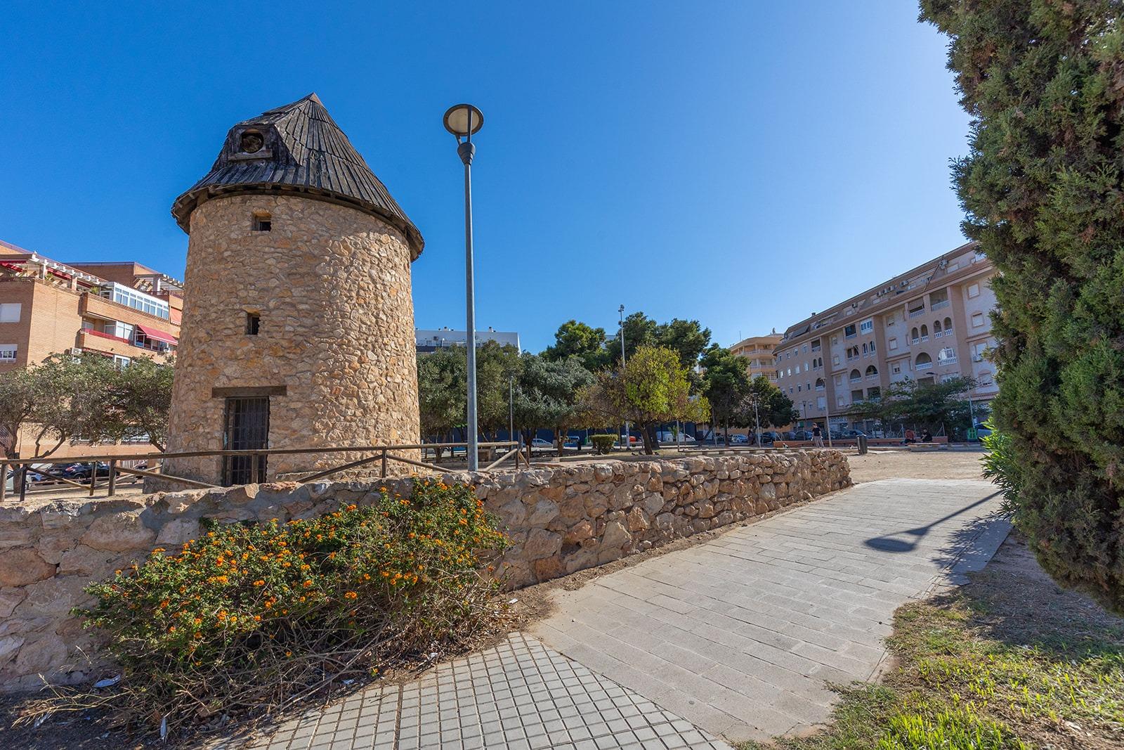 2 Bed, 1 Bath, ApartmentFor Sale, Torrevieja, Alicante