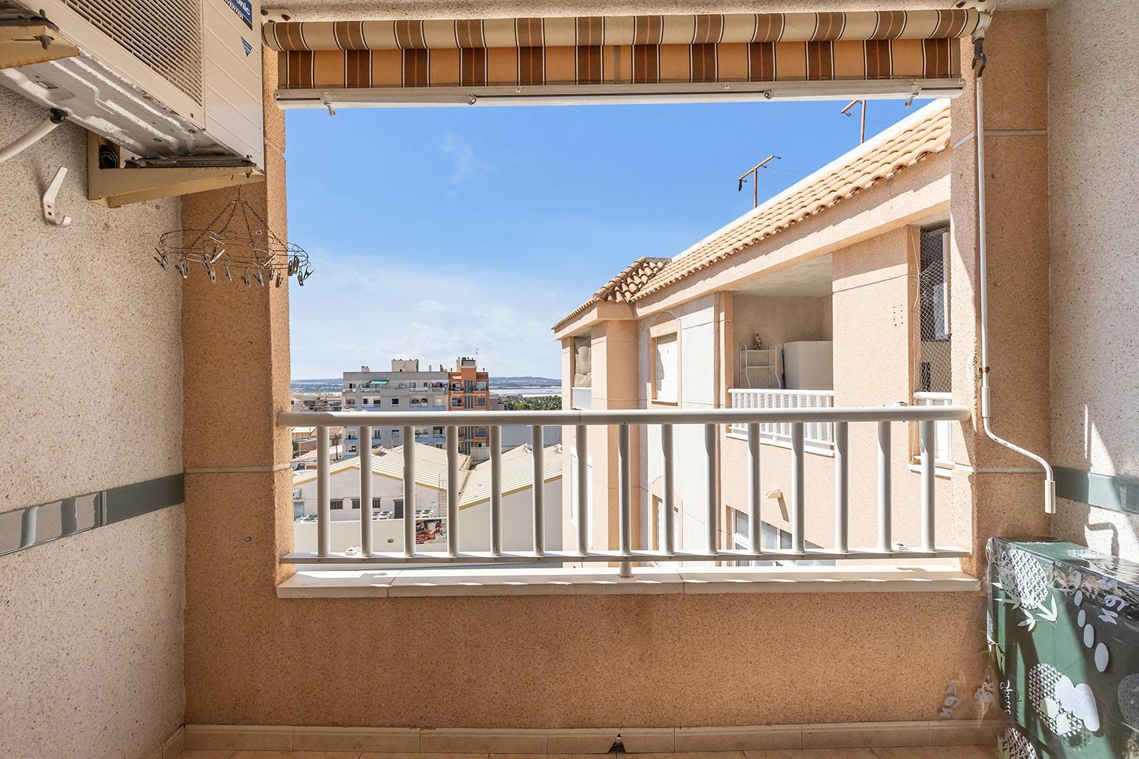 2 Bed, 1 Bath, ApartmentFor Sale, Torrevieja, Alicante