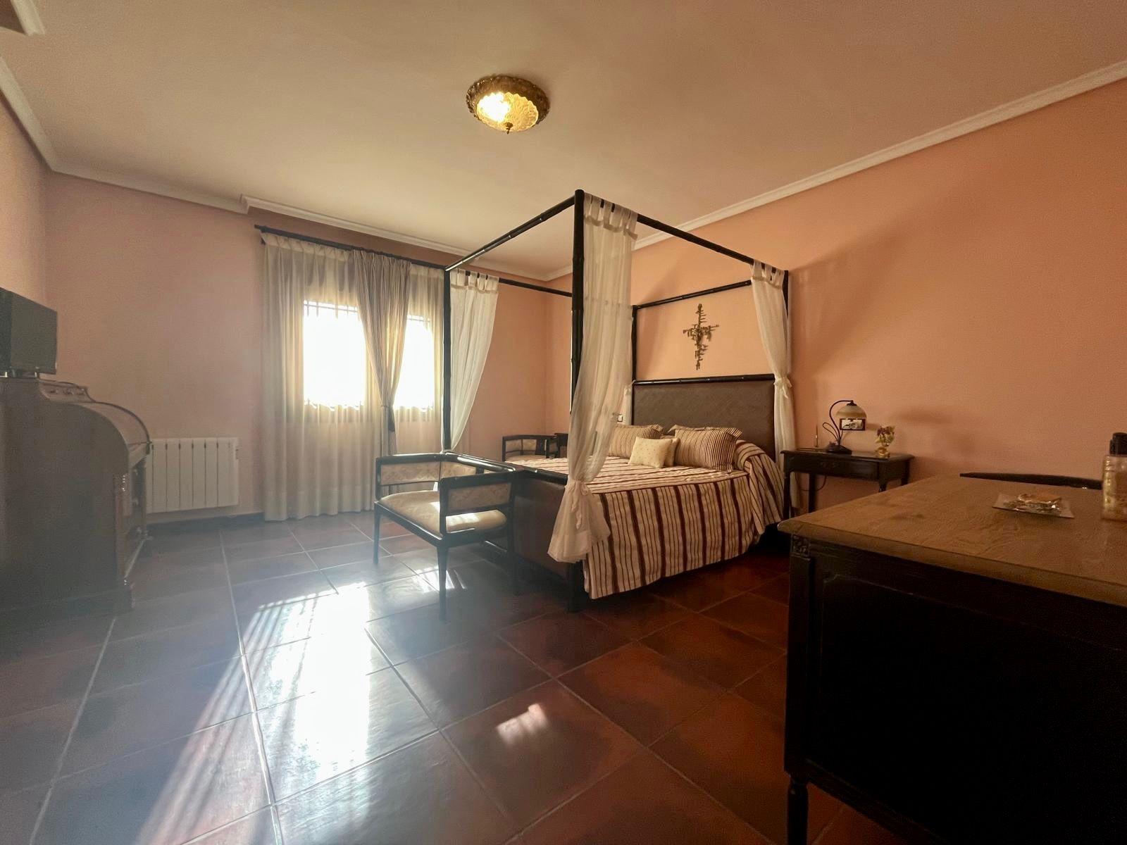 4 Bed, 2 Bath, HouseFor Sale, Rojales, Alicante