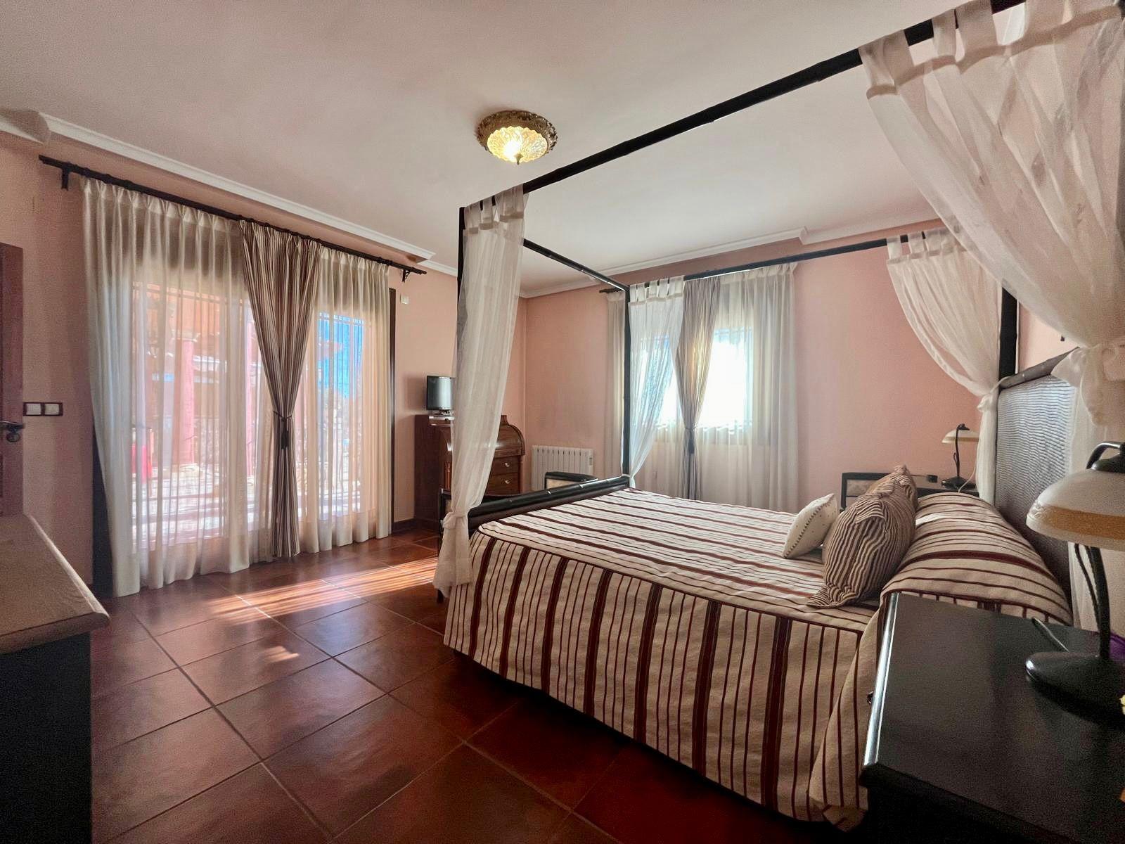 4 Bed, 2 Bath, HouseFor Sale, Rojales, Alicante