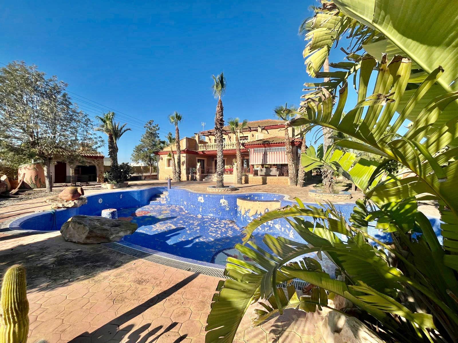 4 Bed, 2 Bath, HouseFor Sale, Rojales, Alicante