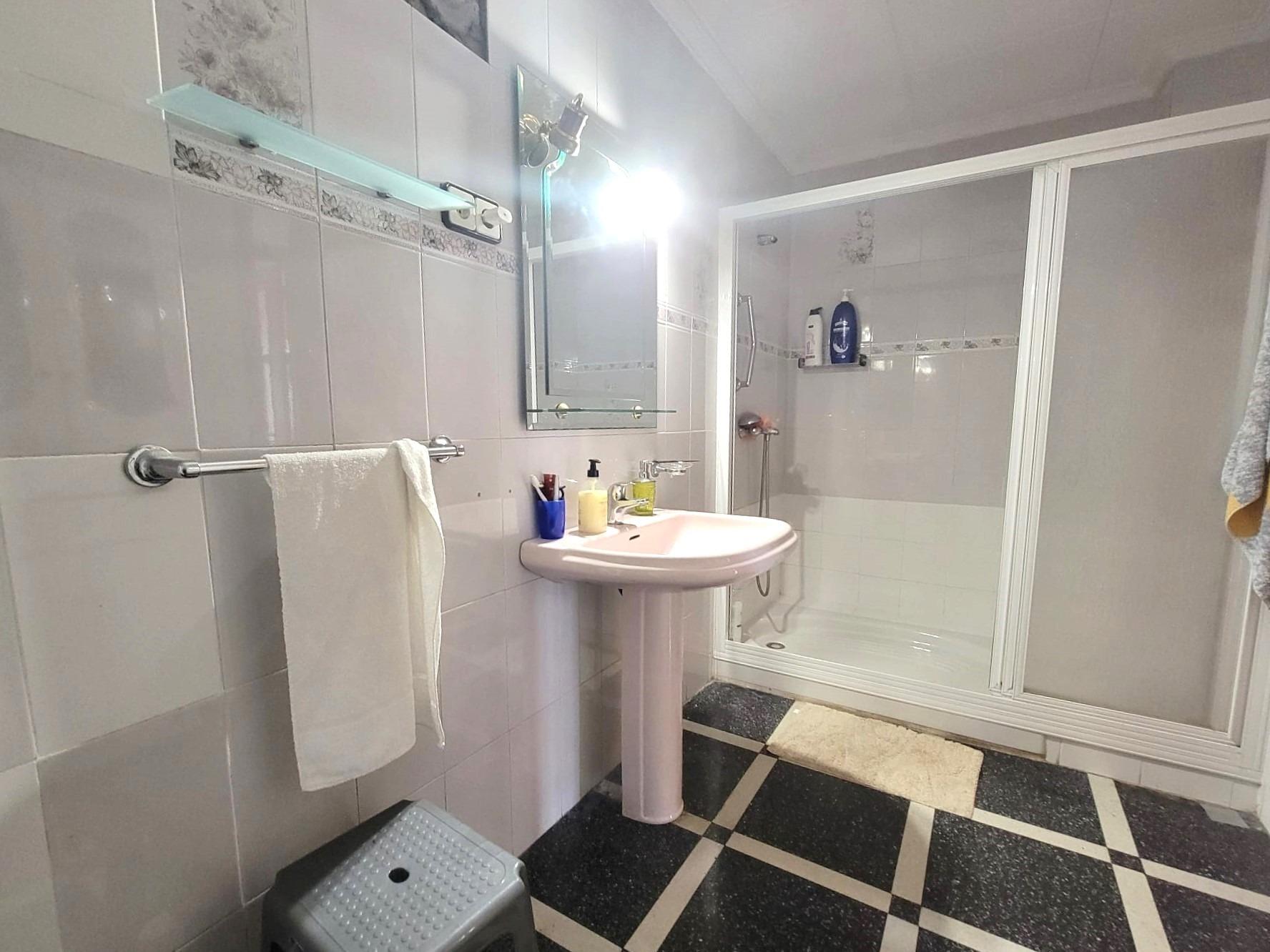 3 Bed, 2 Bath, ApartmentFor Sale, Torrevieja, Alicante