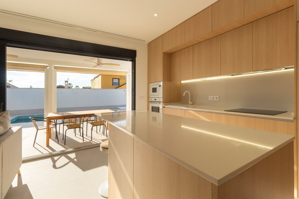 3 Bed, 2 Bath, HouseFor Sale, Torrevieja, Alicante