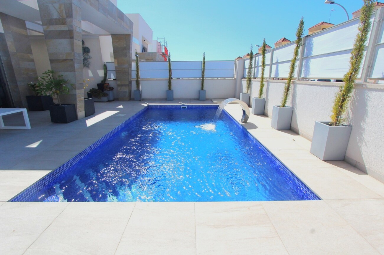 3 Bed, 4 Bath, HouseFor Sale, Villamartin, Alicante