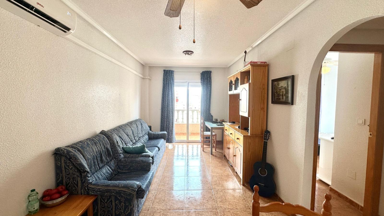 2 Bed, 1 Bath, ApartmentFor Sale, Torrevieja, Alicante