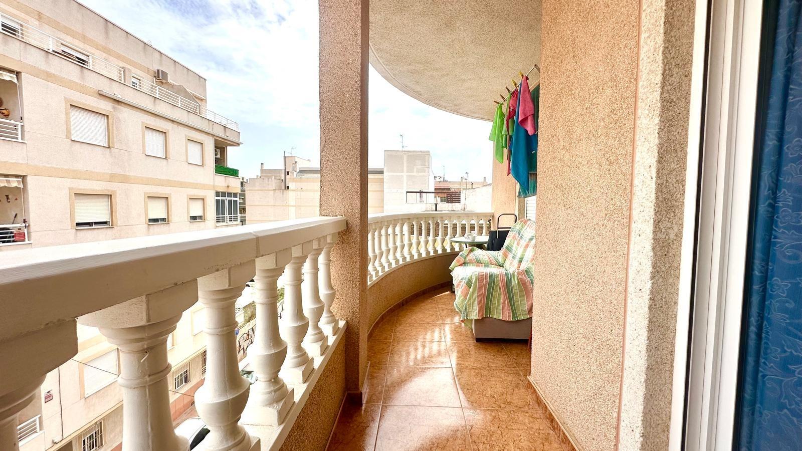 2 Bed, 1 Bath, ApartmentFor Sale, Torrevieja, Alicante