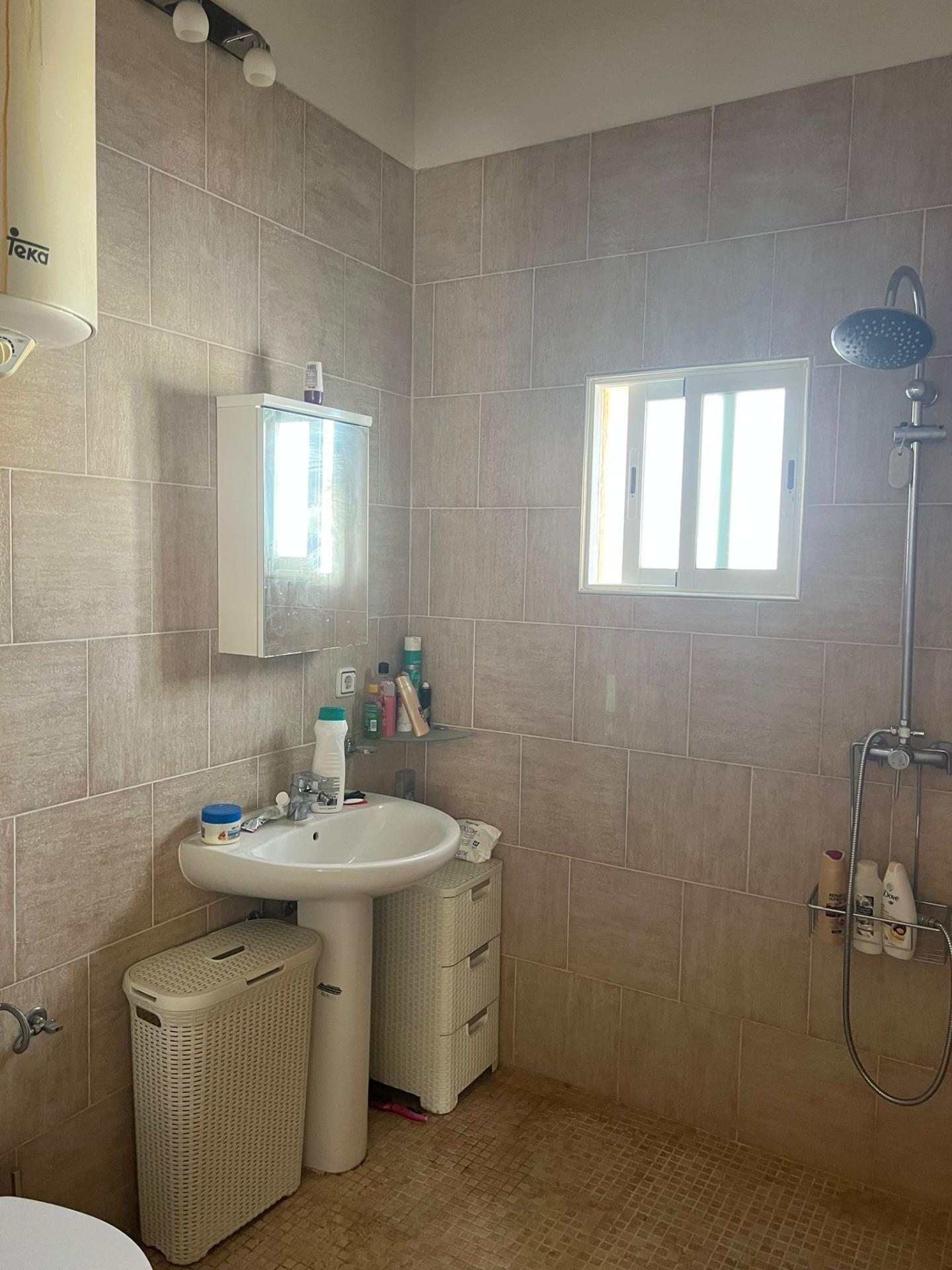 5 Bed, 3 Bath, HouseFor Sale, Almoradi, Alicante