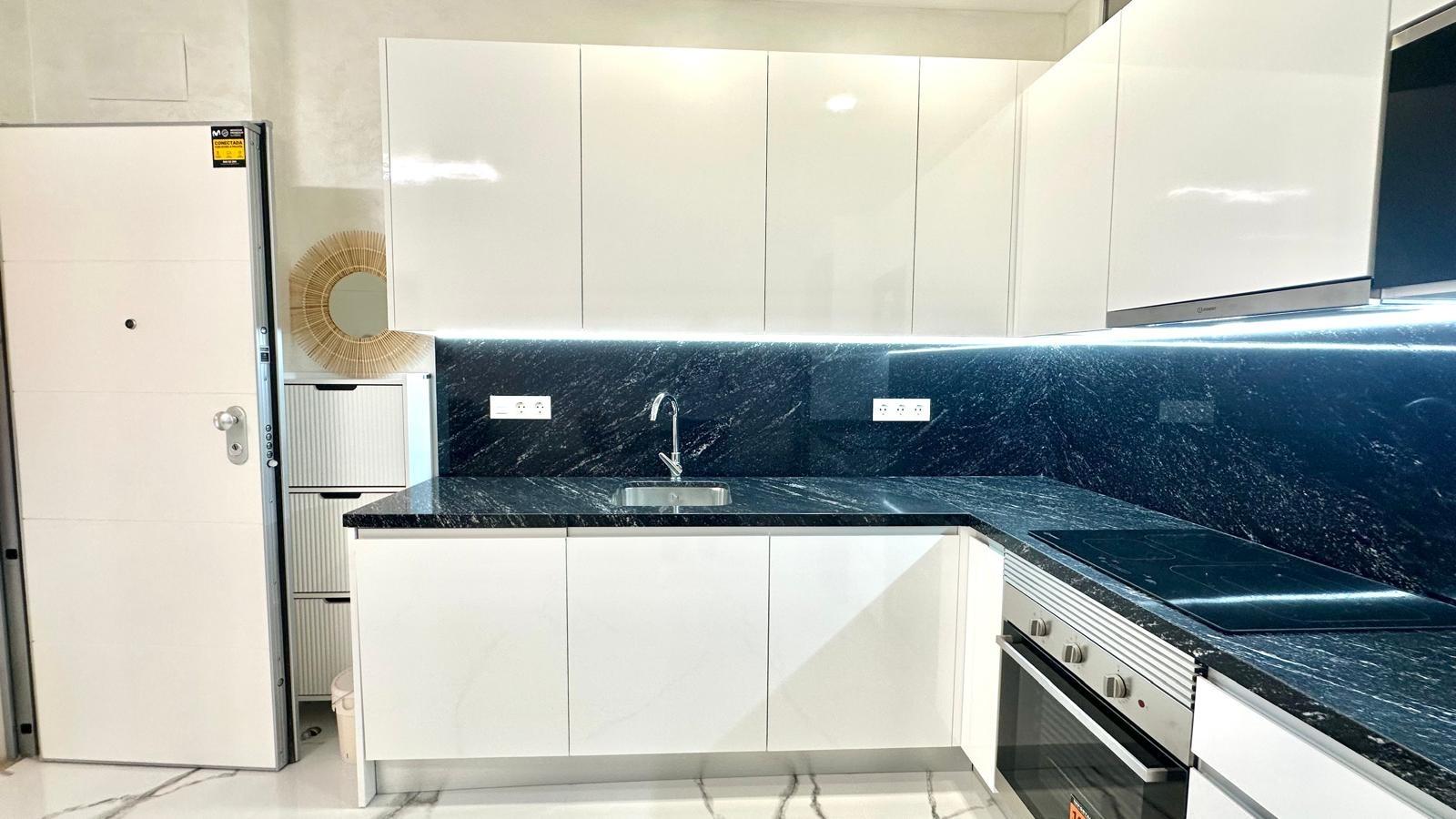 2 Bed, 2 Bath, ApartmentFor Sale, Torrevieja, Alicante