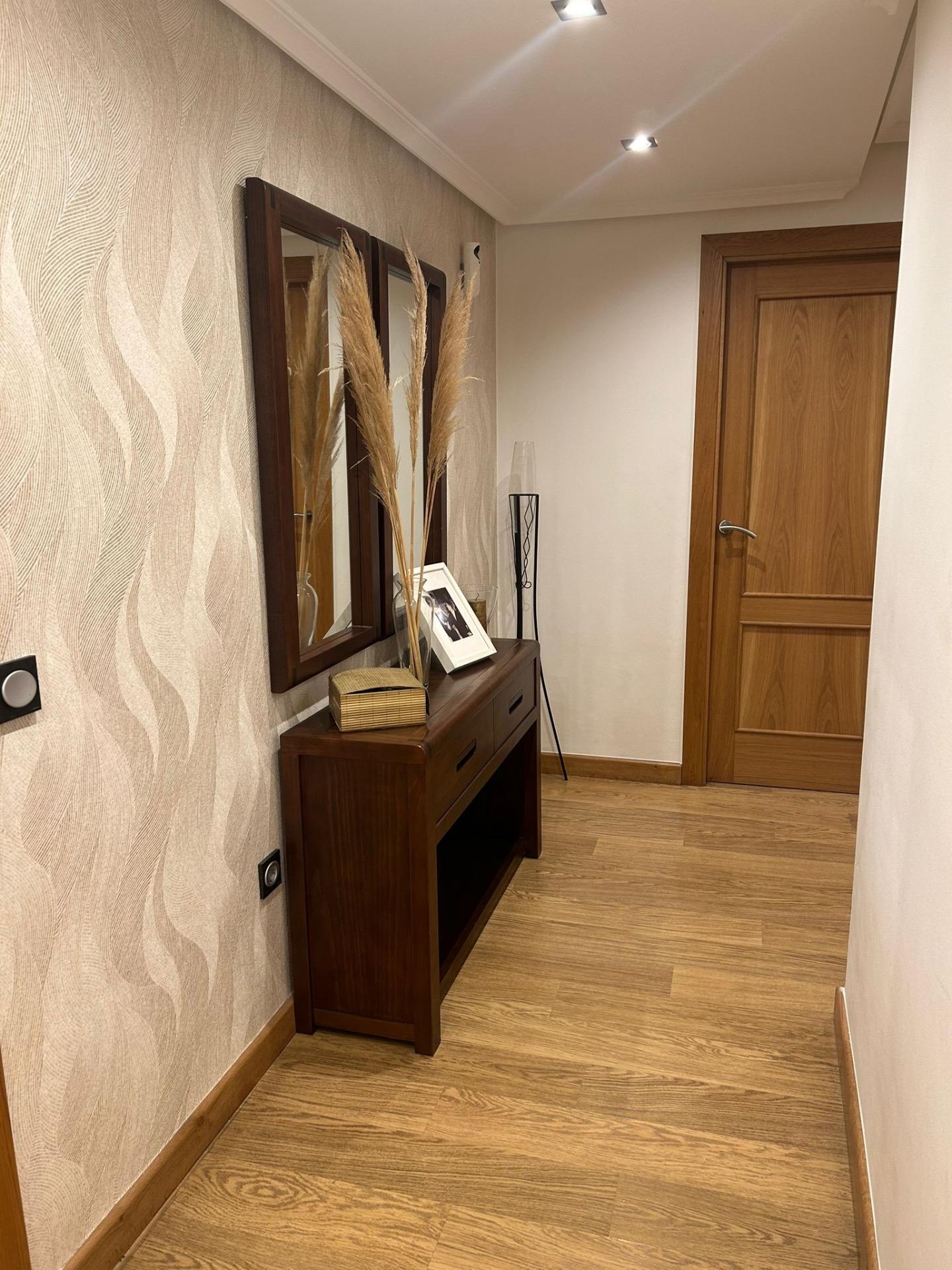 4 Bed, 2 Bath, ApartmentFor Sale, Torrevieja, Alicante