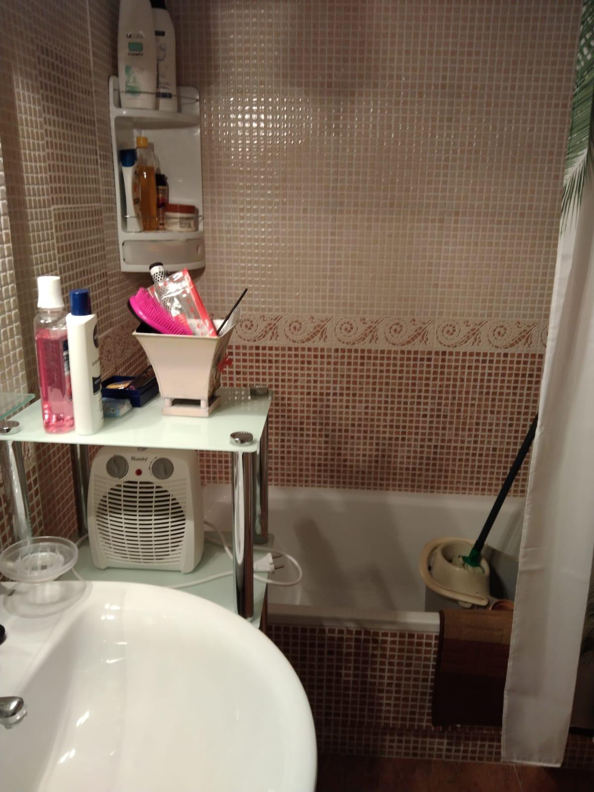 2 Bed, 1 Bath, ApartmentFor Sale, Torrevieja, Alicante