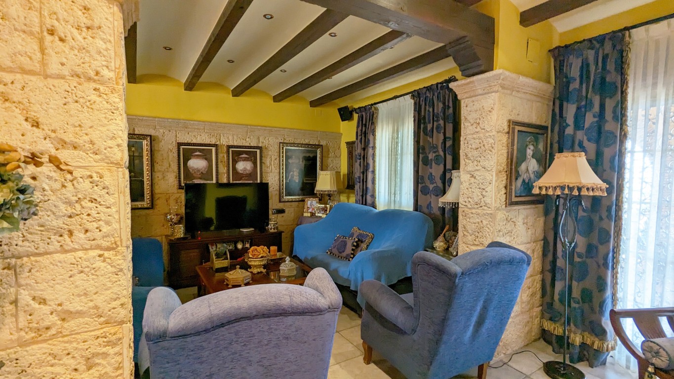 4 Bed, 2 Bath, HouseFor Sale, Bigastro, Alicante