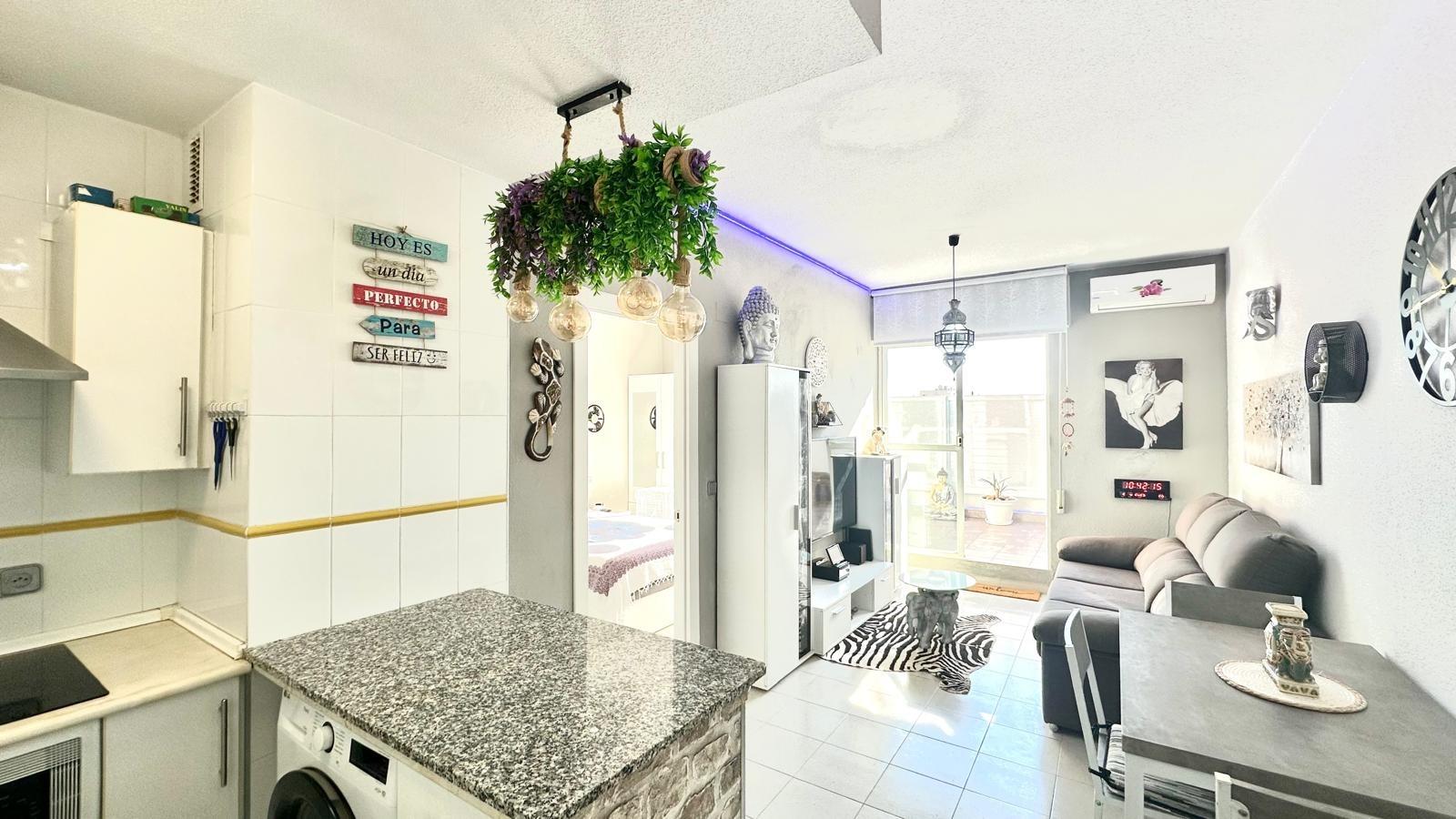 1 Bed, 1 Bath, ApartmentFor Sale, Torrevieja, Alicante