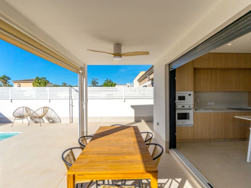 3 Bed, 2 Bath, HouseFor Sale, Torrevieja, Alicante