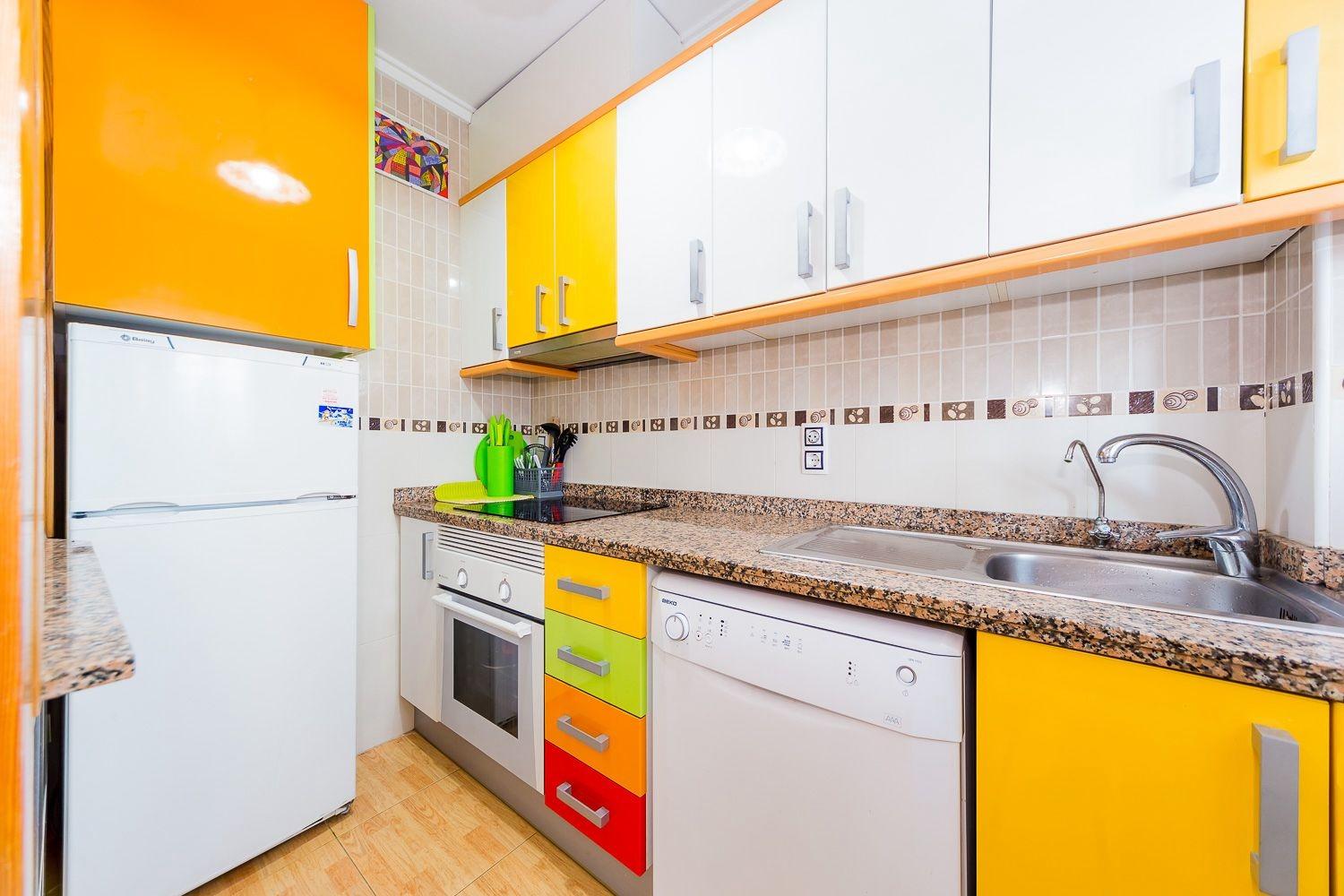 2 Bed, 1 Bath, ApartmentFor Sale, Torrevieja, Alicante