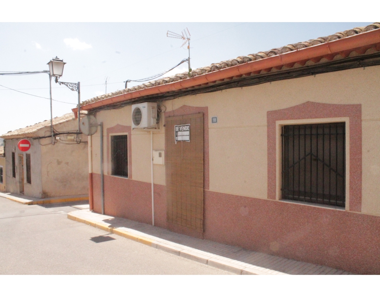 3 Bed, 2 Bath, HouseFor Sale, Pinoso, Alicante 3 Bed, 2 Bath, HouseFor Sale, Pinoso, Alicante