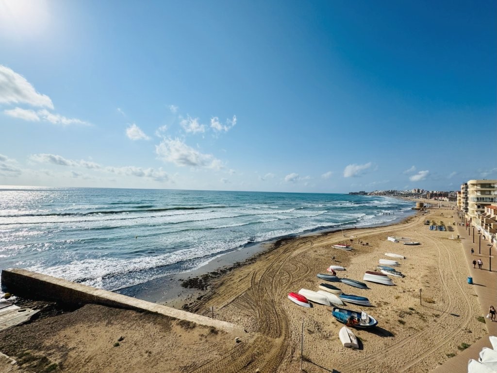 2 Bed, 1 Bath, ApartmentFor Sale, La Mata, Alicante