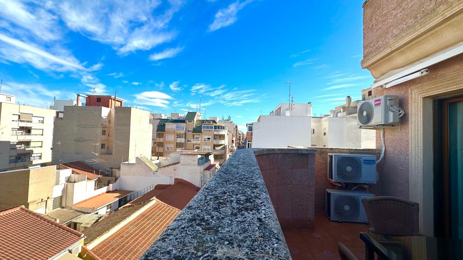 2 Bed, 1 Bath, ApartmentFor Sale, Torrevieja, Alicante