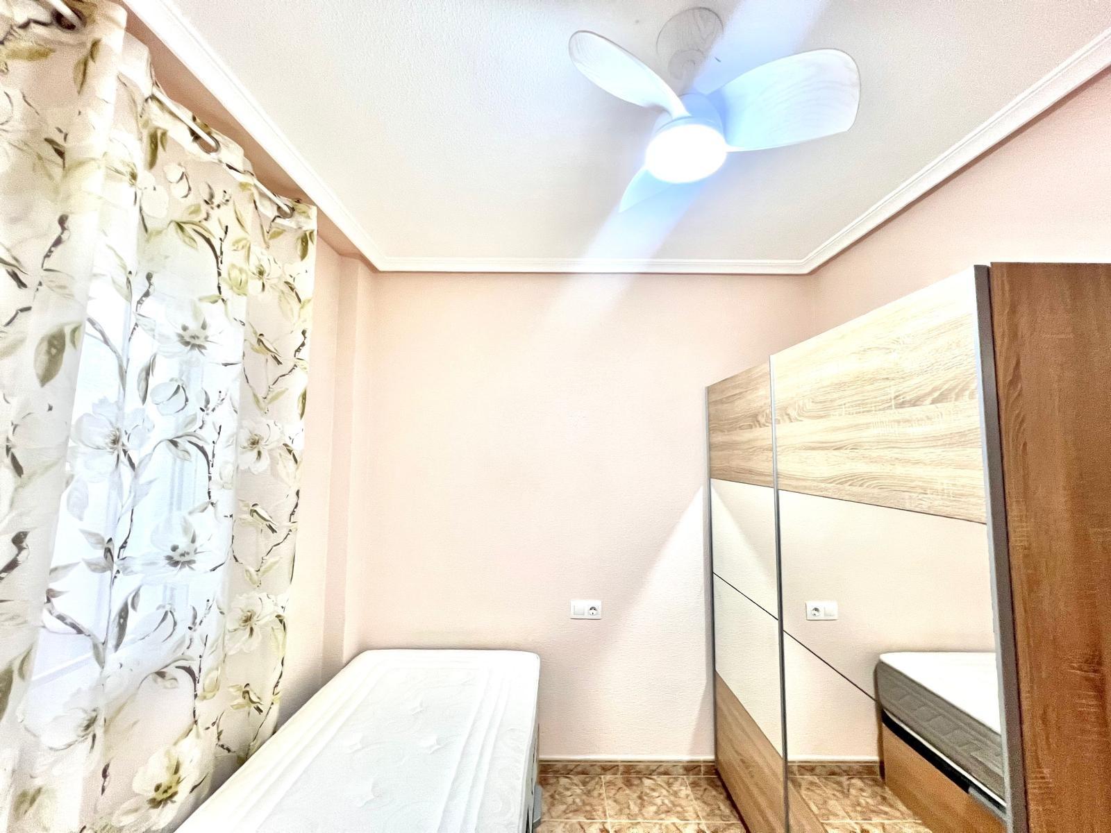 2 Bed, 1 Bath, ApartmentFor Sale, Torrevieja, Alicante 2 Bed, 1 Bath, ApartmentFor Sale, Torrevieja, Alicante