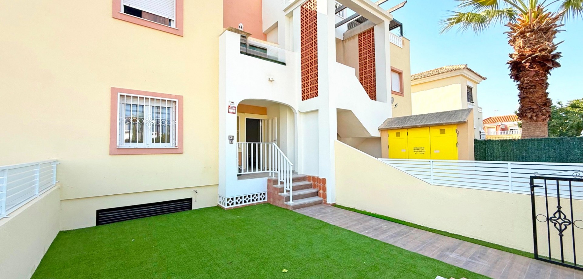 2 Bed, 1 Bath, ApartmentFor Sale, Orihuela Costa, Alicante 2 Bed, 1 Bath, ApartmentFor Sale, Orihuela Costa, Alicante