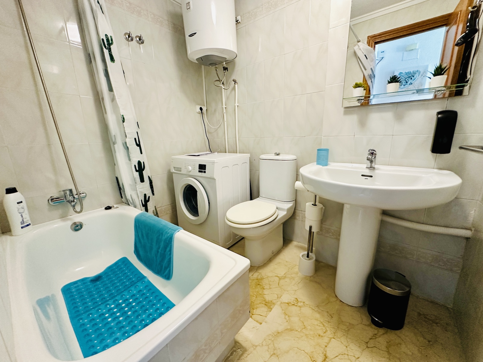 1 Bath, ApartmentFor Sale, Torrevieja, Alicante