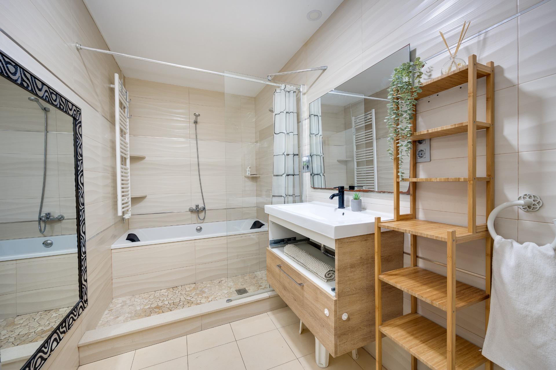 3 Bed, 1 Bath, HouseFor Sale, Torrevieja, Alicante