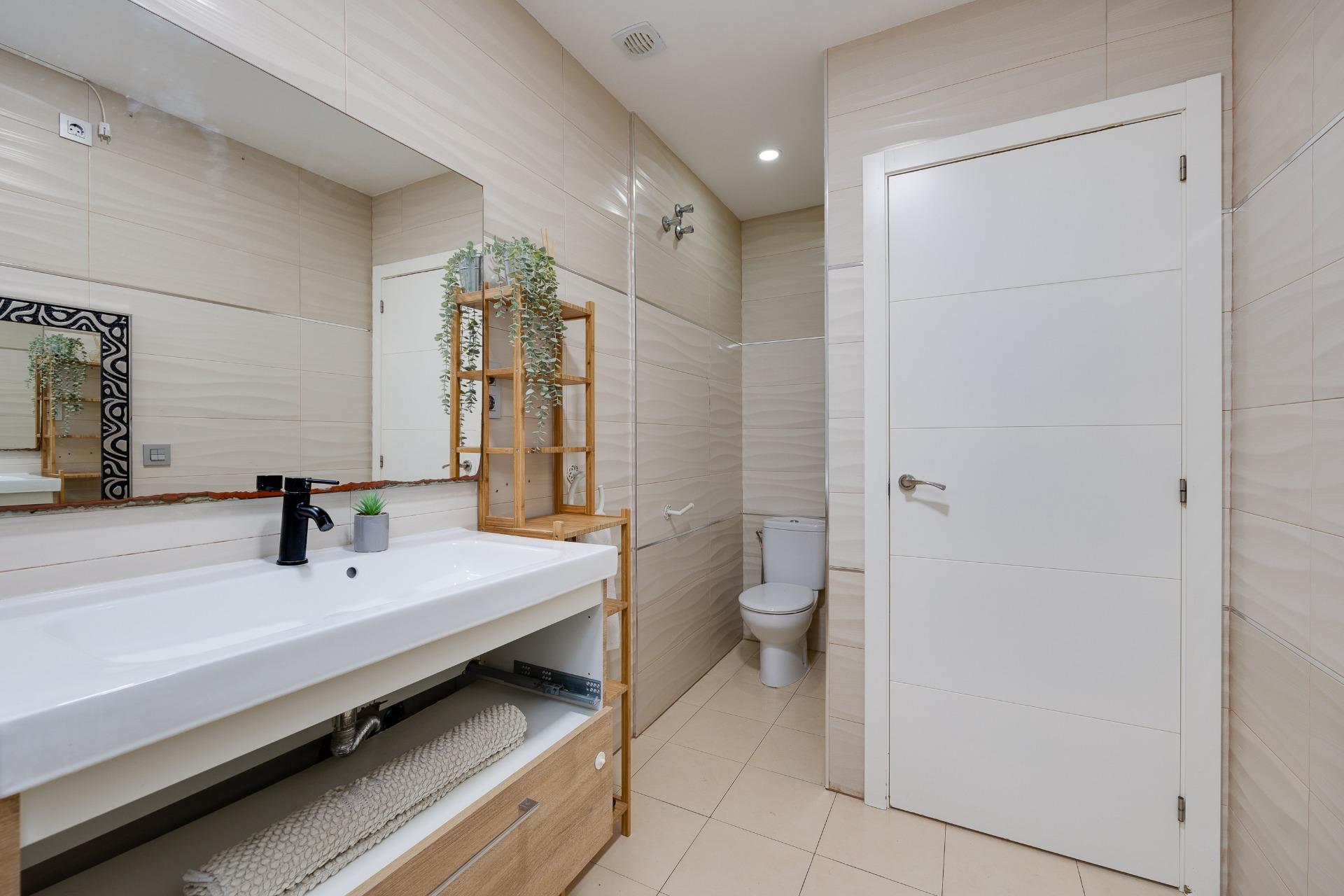 3 Bed, 1 Bath, HouseFor Sale, Torrevieja, Alicante