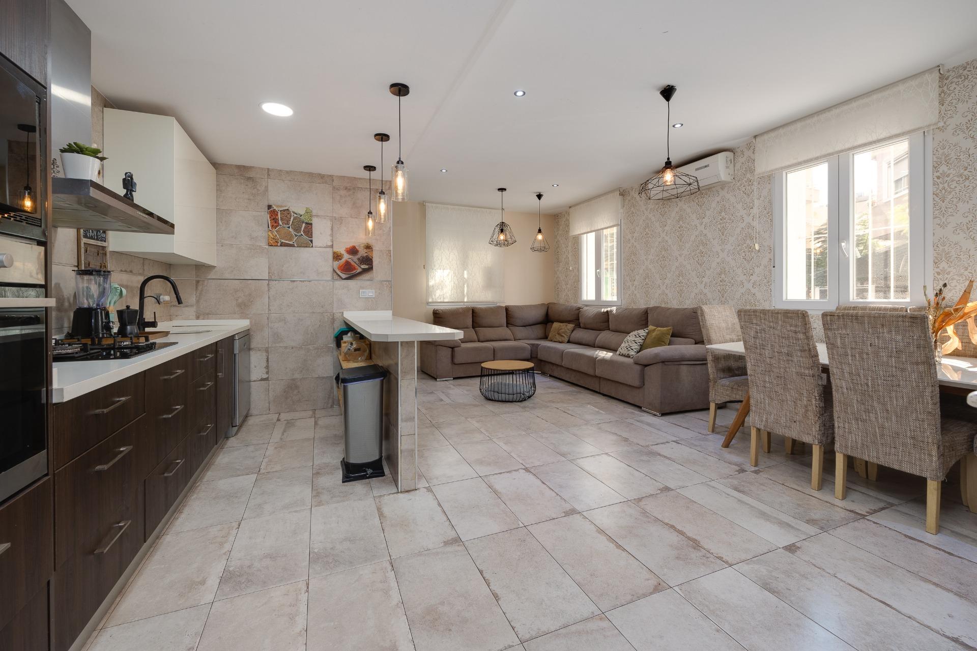 3 Bed, 1 Bath, HouseFor Sale, Torrevieja, Alicante