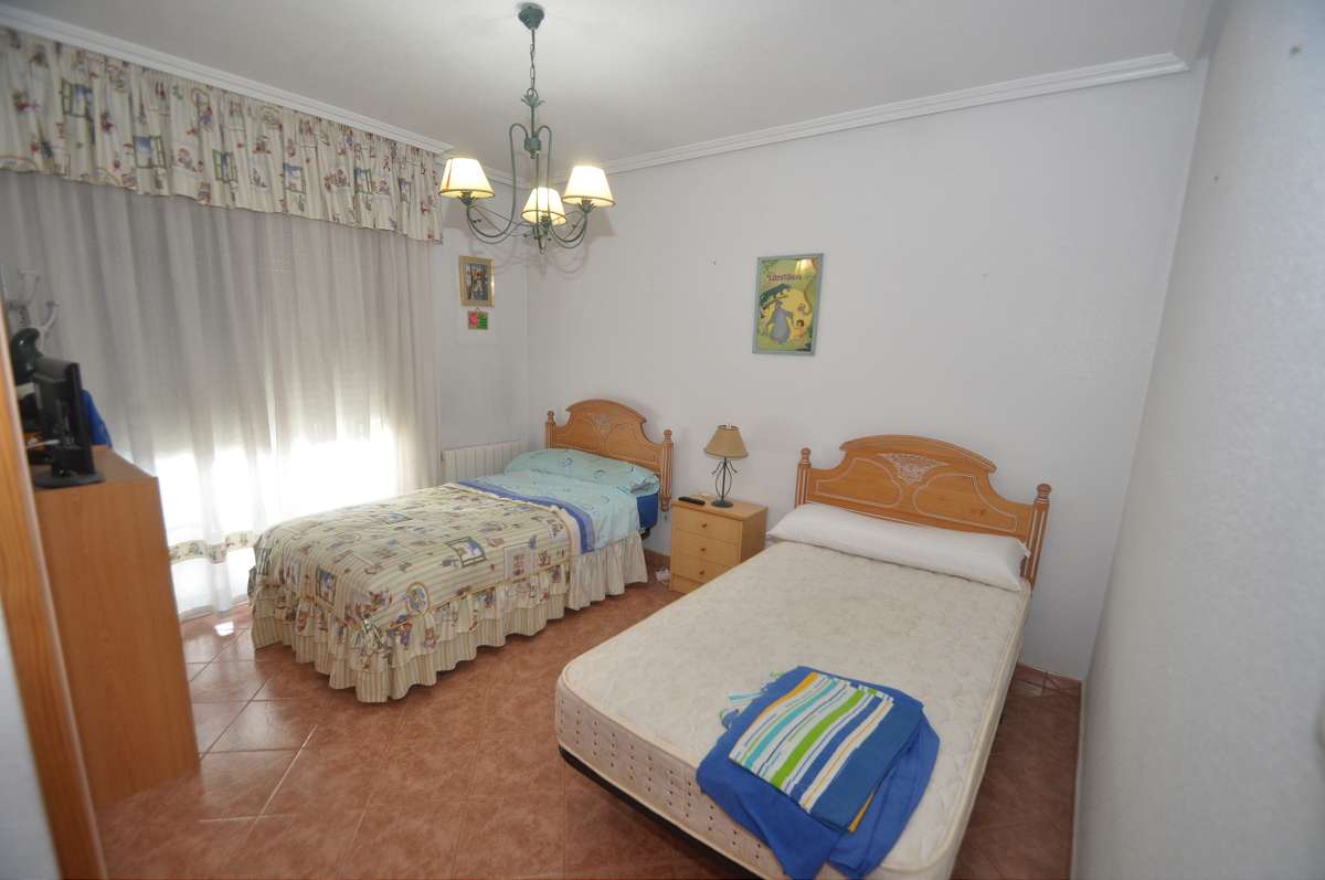 4 Bed, 2 Bath, HouseFor Sale, Pinoso, Alicante