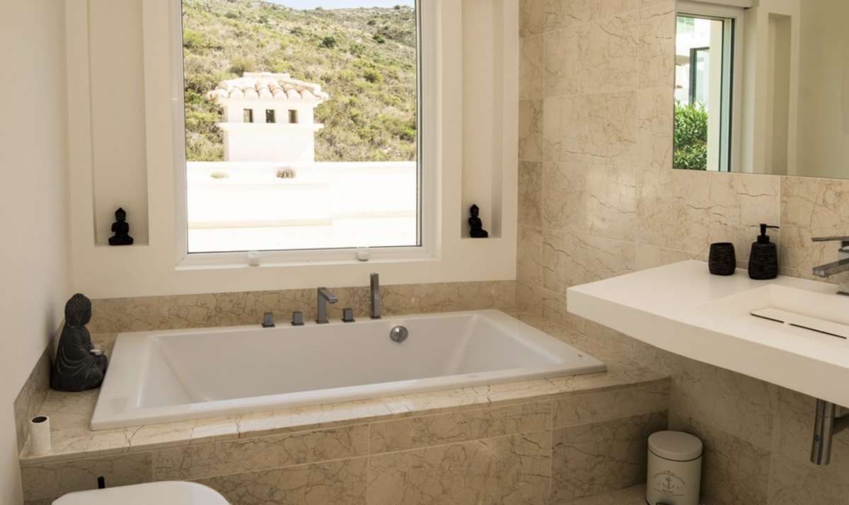 4 Bed, 4 Bath, HouseFor Sale, Moraira, Alicante