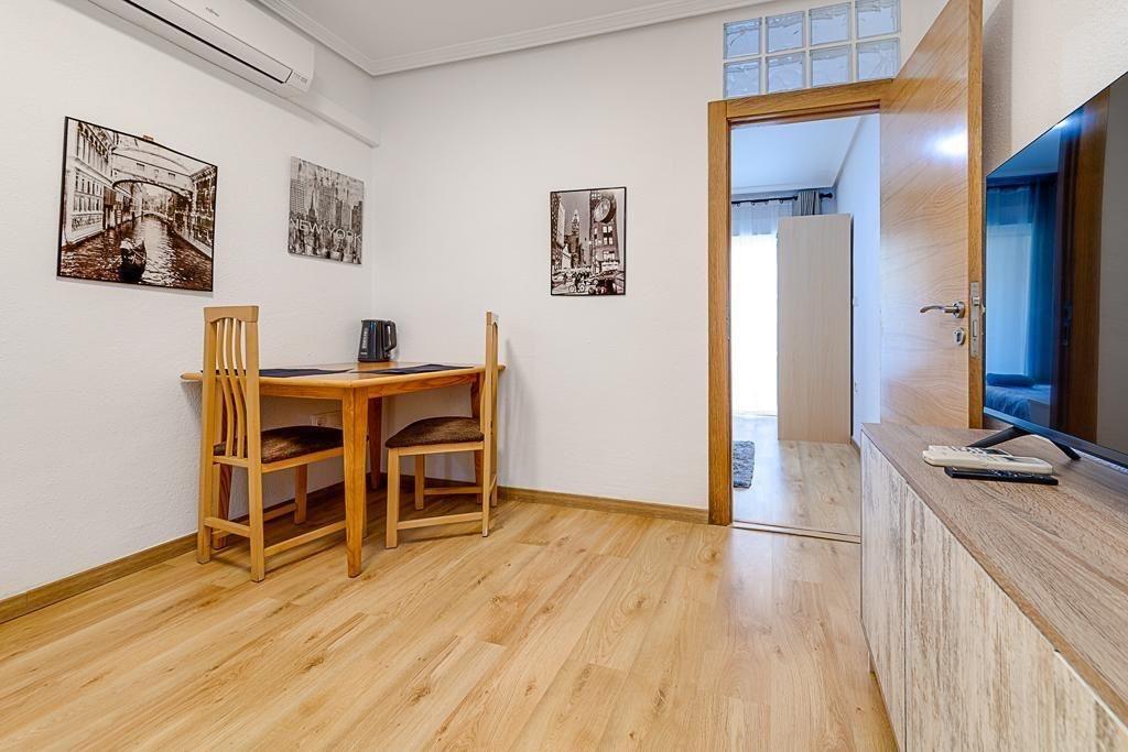 1 Bed, 1 Bath, ApartmentFor Sale, Torrevieja, Alicante