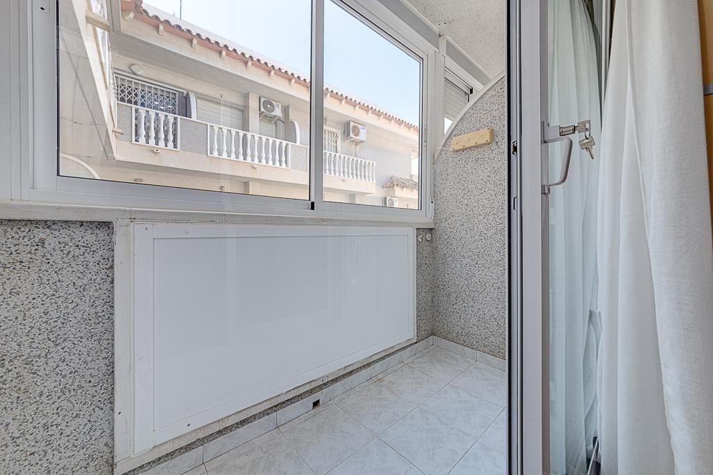 1 Bed, 1 Bath, ApartmentFor Sale, Torrevieja, Alicante
