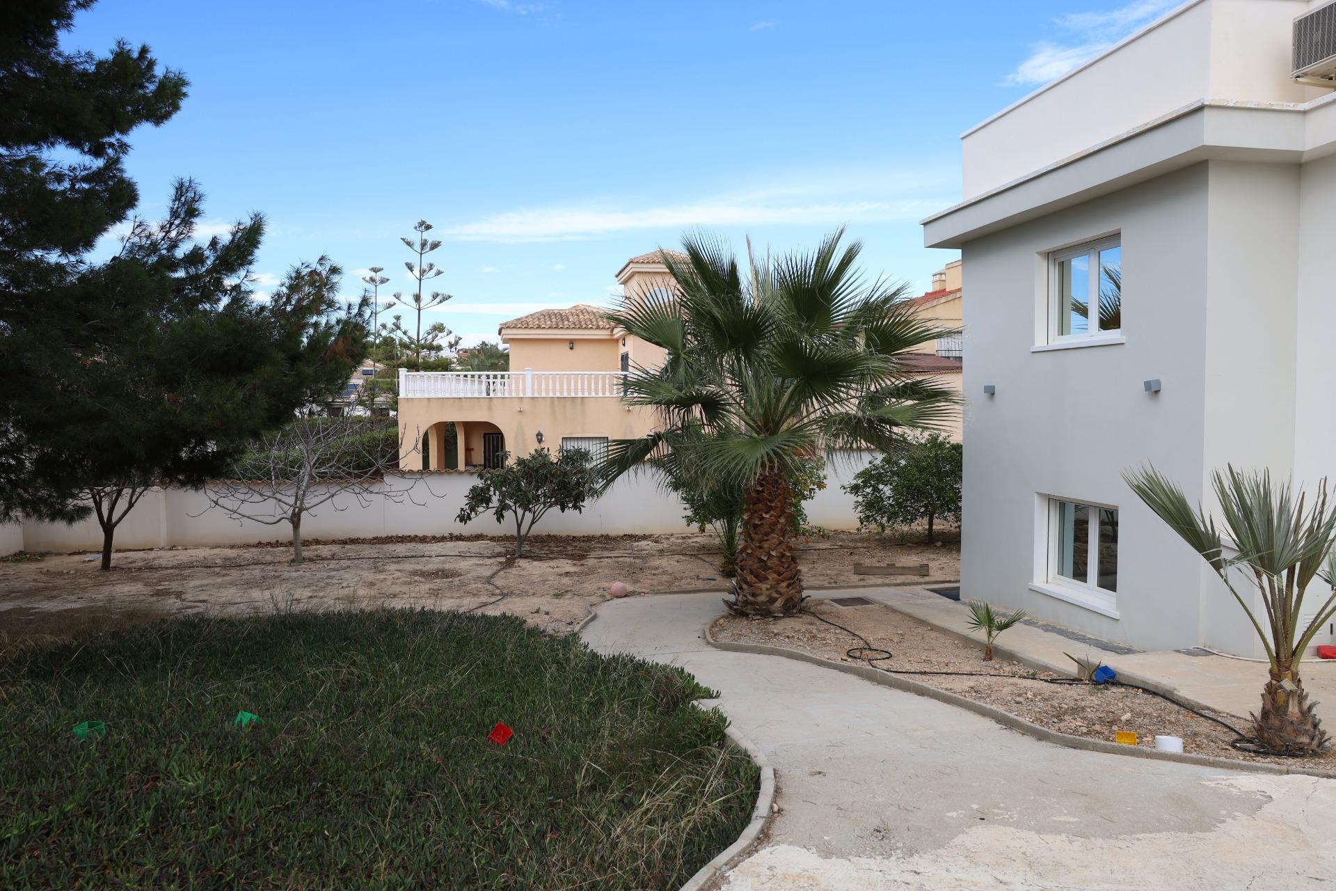 5 Bed, 3 Bath, HouseFor Sale, Ciudad Quesada, Alicante