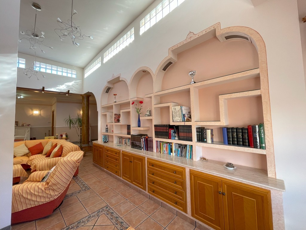 4 Bed, 4 Bath, HouseFor Sale, La Union, Murcia