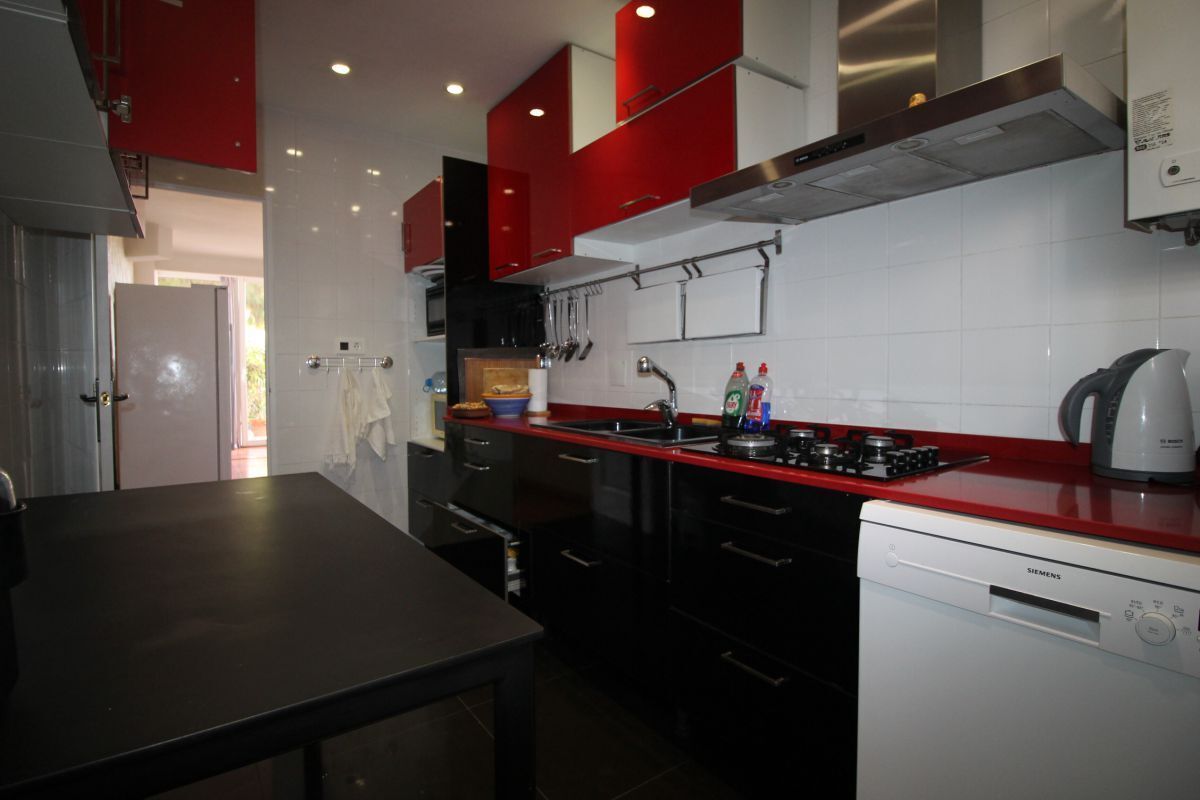 4 Bed, 2 Bath, ApartmentFor Sale, La Zenia, Alicante