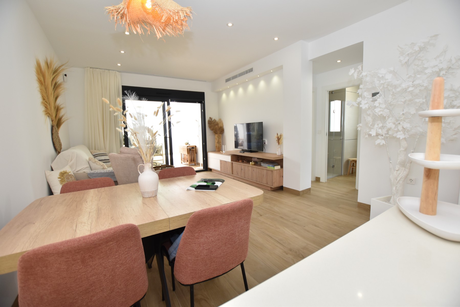 2 Bed, 2 Bath, ApartmentFor Sale, Torrevieja, Alicante