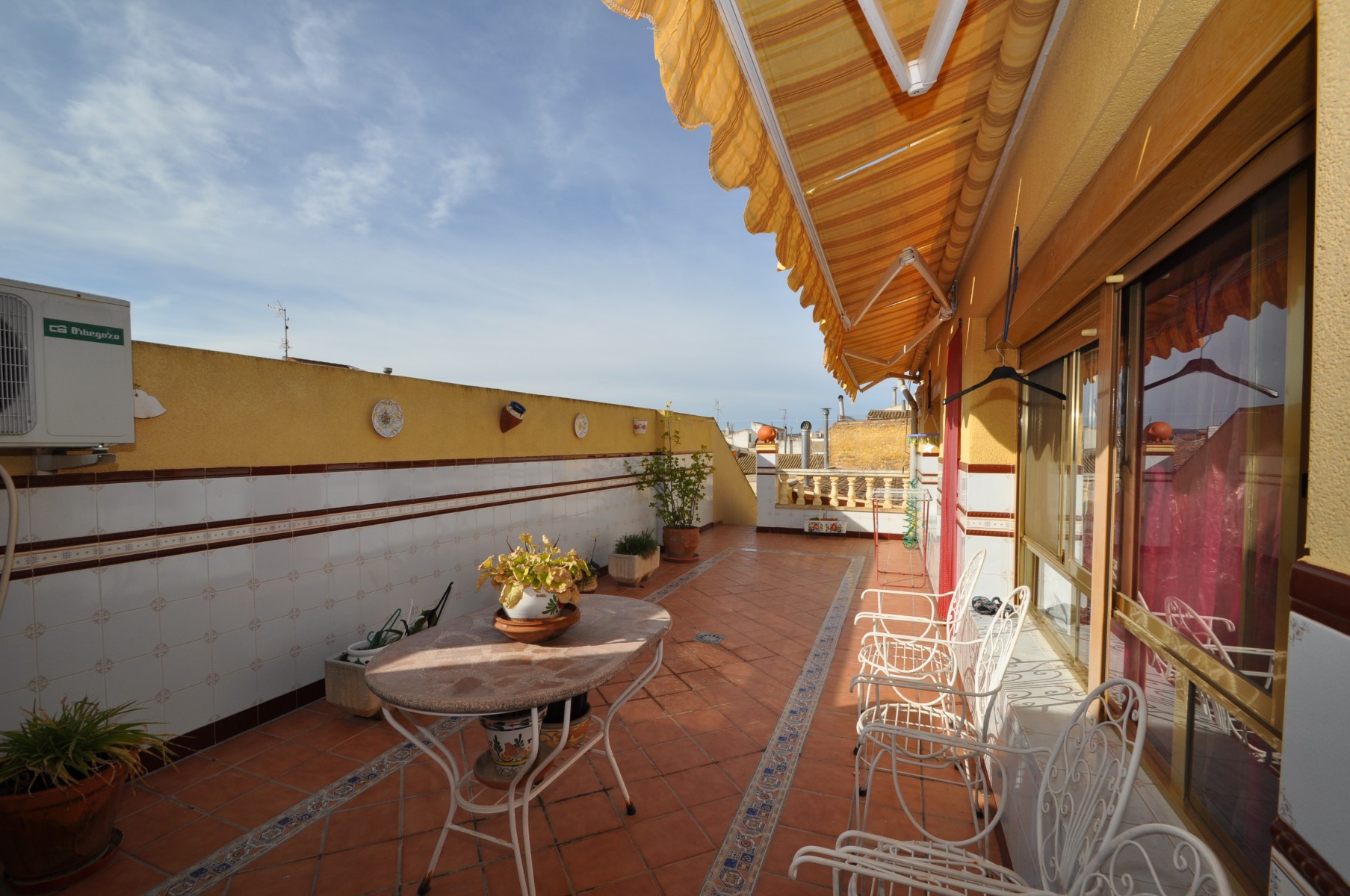 3 Bed, 2 Bath, HouseFor Sale, Pinoso, Alicante