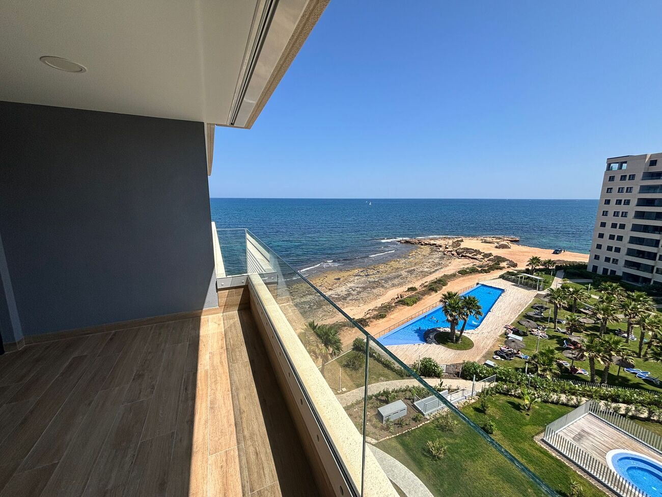 2 Bed, 2 Bath, ApartmentFor Sale, Punta Prima, Alicante 2 Bed, 2 Bath, ApartmentFor Sale, Punta Prima, Alicante