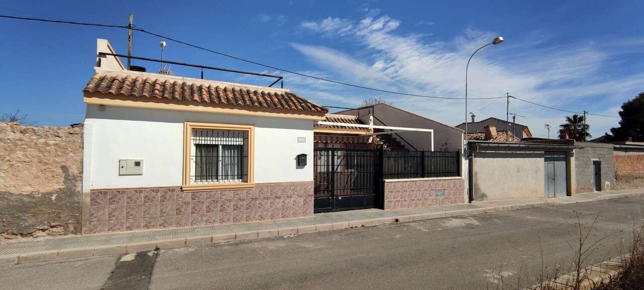 2 Bed, 1 Bath, HouseFor Sale, Pinoso, Alicante