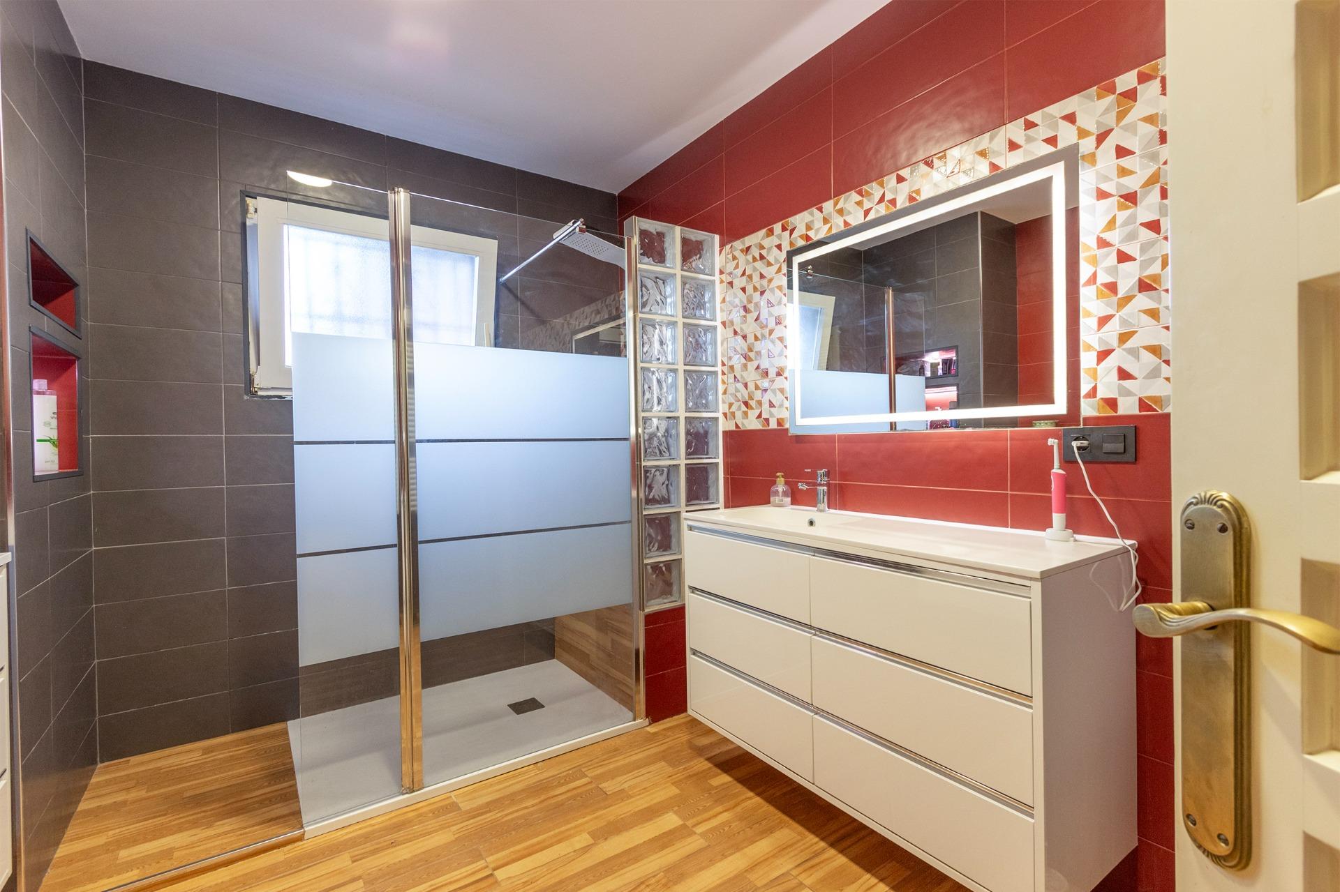 4 Bed, 3 Bath, HouseFor Sale, Torrevieja, Alicante