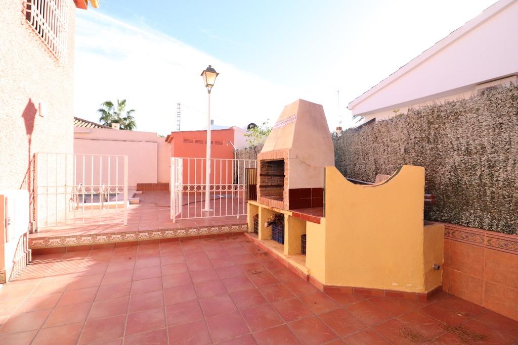 5 Bed, 2 Bath, HouseFor Sale, Cabo Roig, Alicante