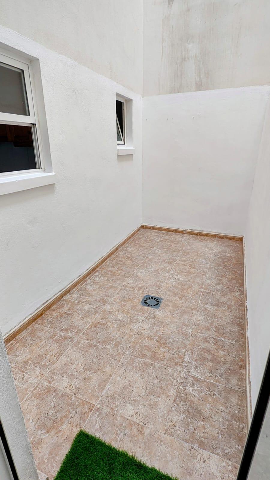 2 Bed, 1 Bath, ApartmentFor Sale, Torrevieja, Alicante