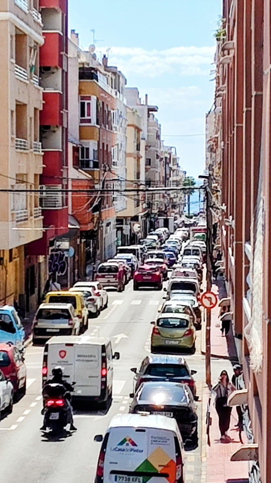 2 Bed, 1 Bath, ApartmentFor Sale, Torrevieja, Alicante