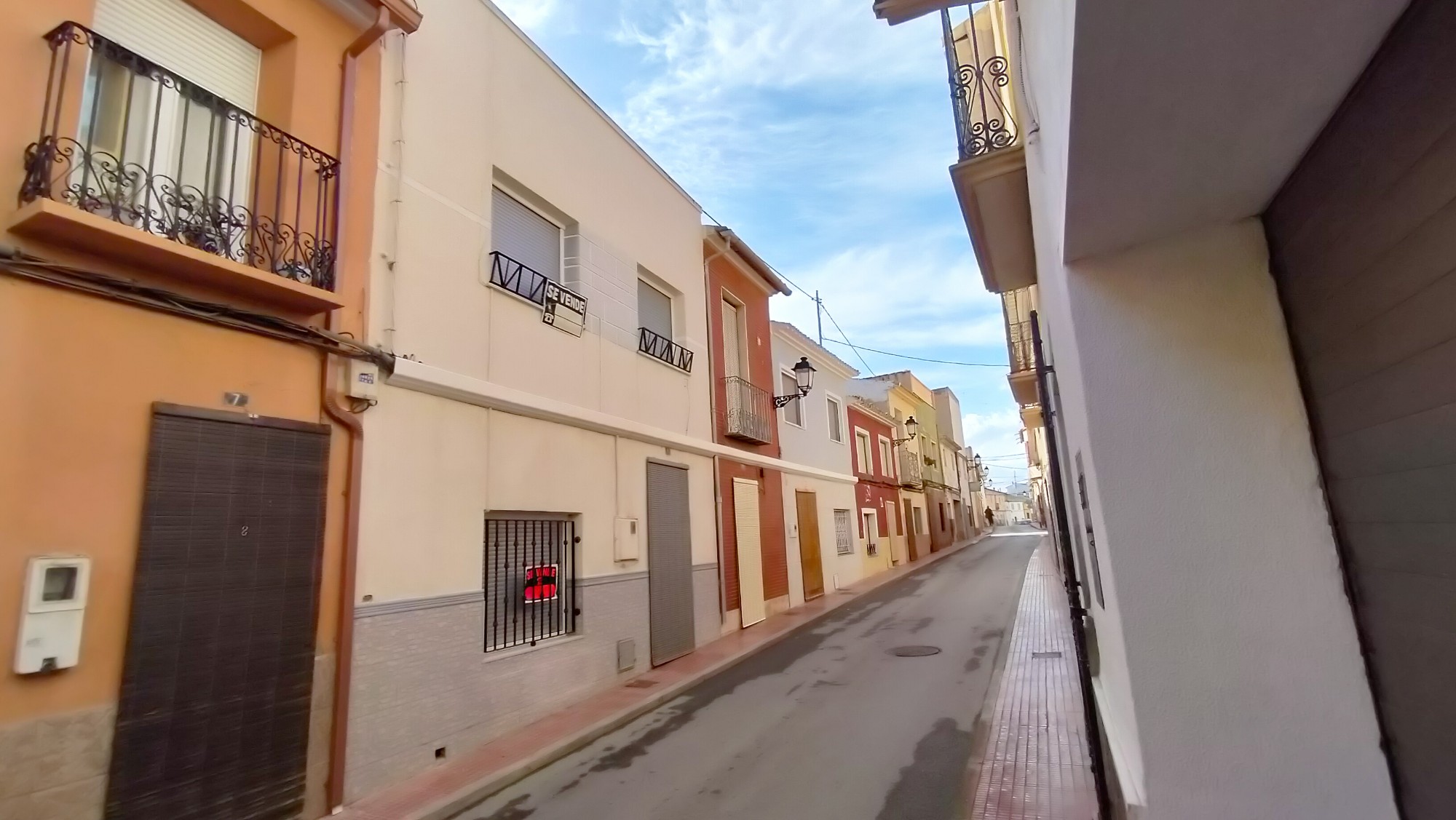 6 Bed, 2 Bath, HouseFor Sale, Sax, Alicante