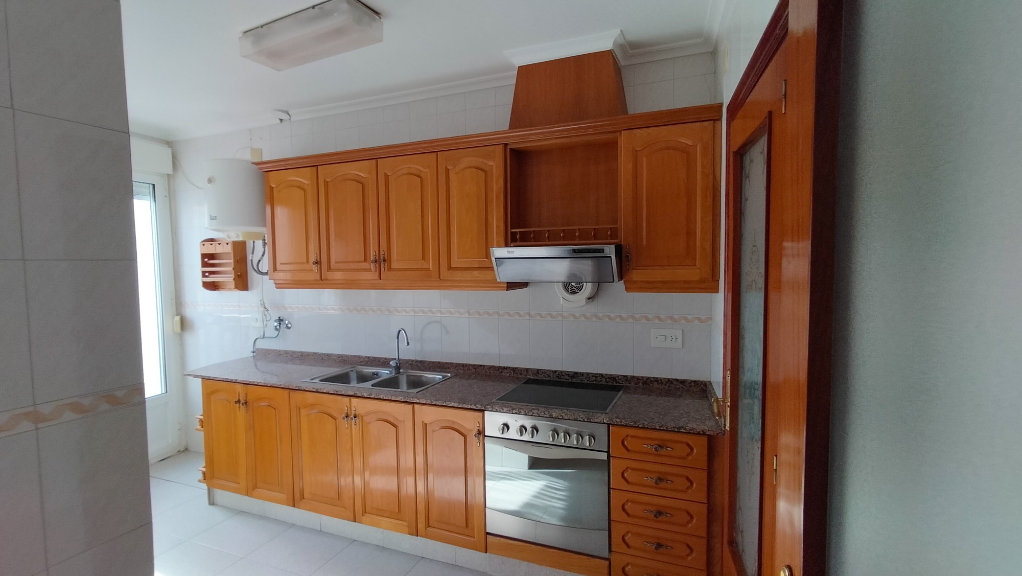 6 Bed, 2 Bath, HouseFor Sale, Sax, Alicante