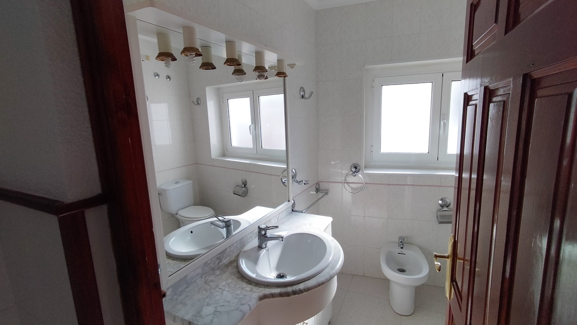 6 Bed, 2 Bath, HouseFor Sale, Sax, Alicante