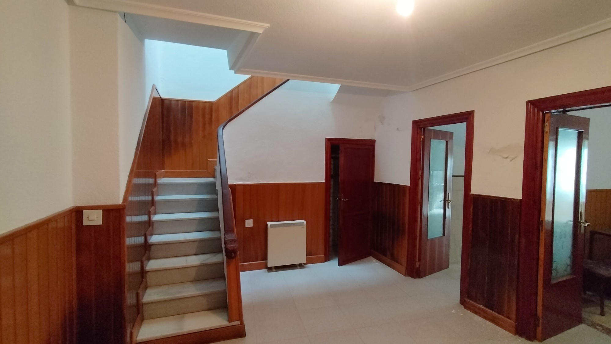 6 Bed, 2 Bath, HouseFor Sale, Sax, Alicante
