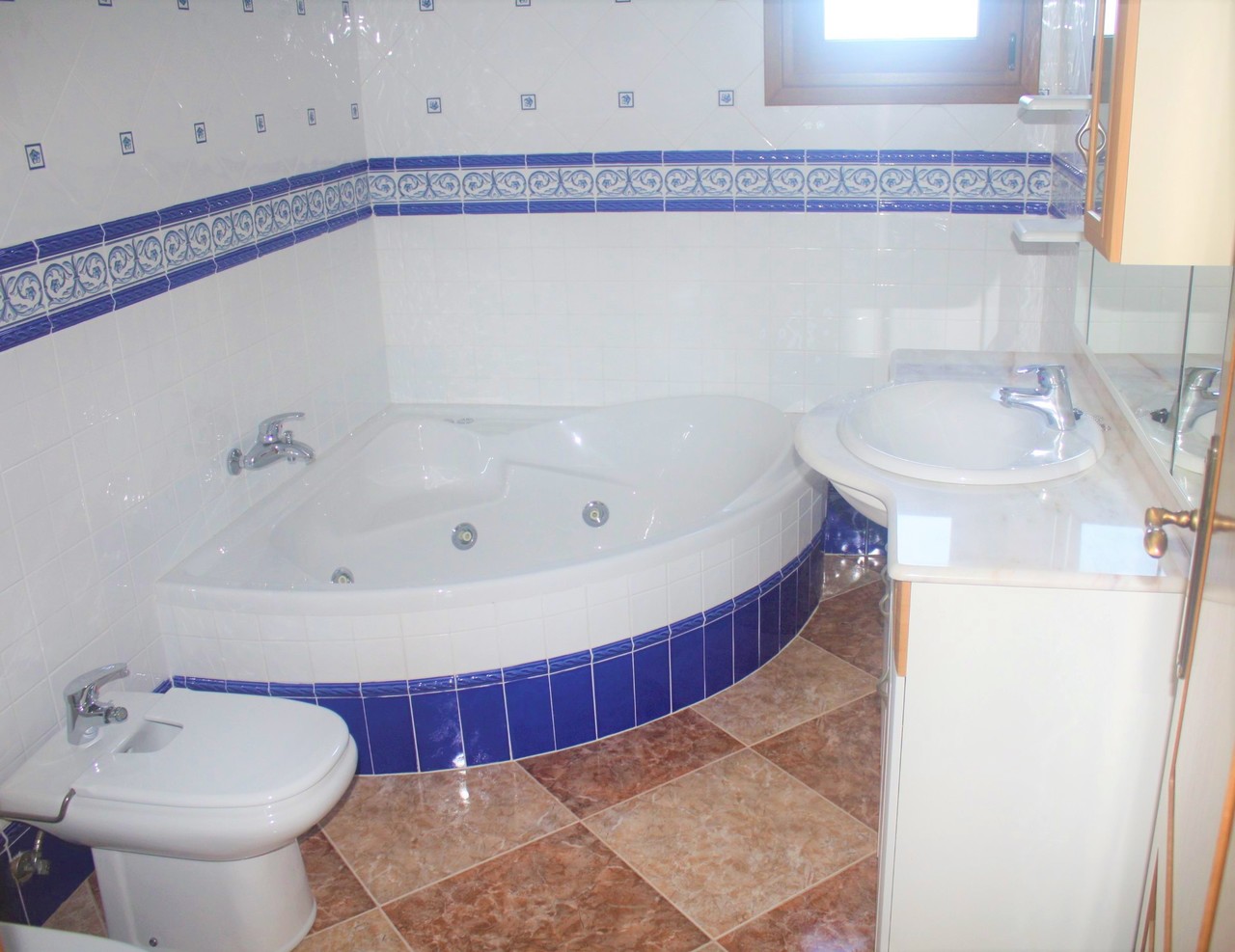 2 Bed, 3 Bath, HouseFor Sale, Los Altos, Alicante