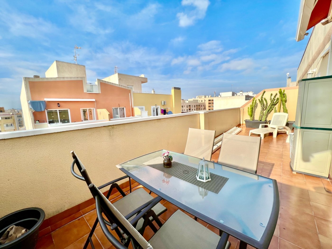 2 Bed, 1 Bath, ApartmentFor Sale, Torrevieja, Alicante